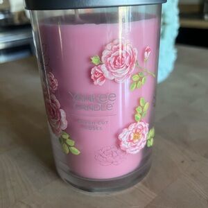 Yankee Candle Fresh Cut Roses in Pink